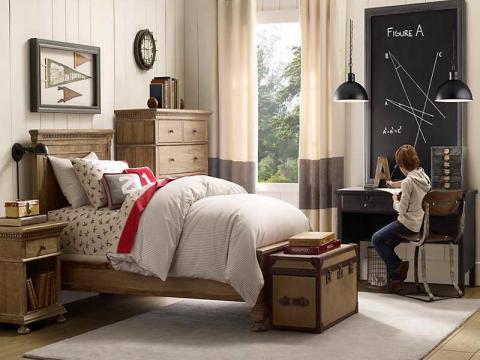 Classic-Design-Kids-Bedroom-Ideas-for-Paint-Color-Kids-Room-for-Boys-Using-Classic-Furniture-and-Nice-Table-Lamp-800x599.jpg