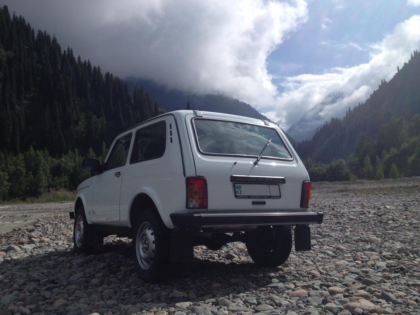 Chevrolet niva цвета кузова