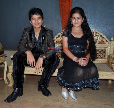 Avinash_Mukherjee_and_Avika_Gor_1.jpg