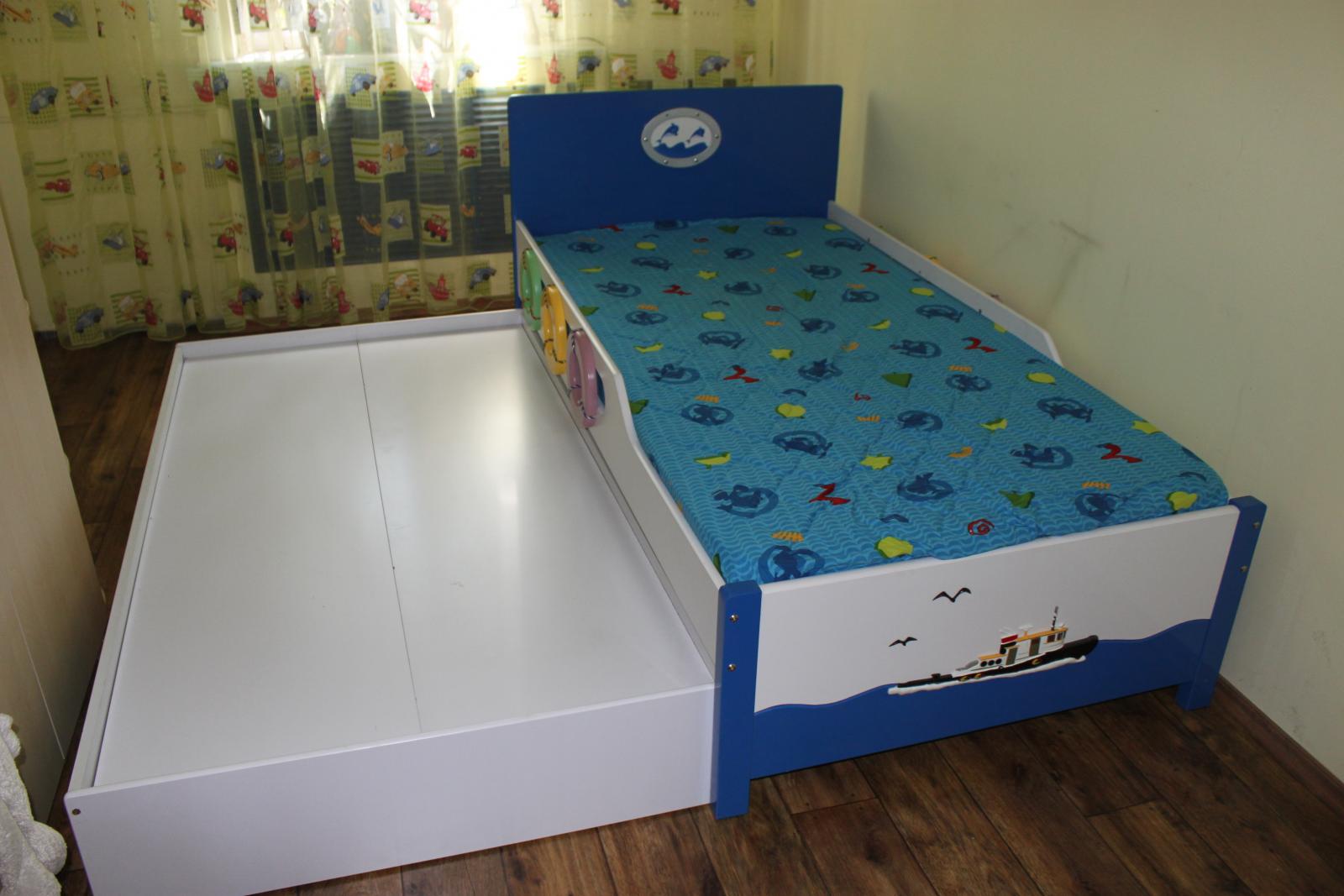 Кровать детская выдвижная для двоих в садик