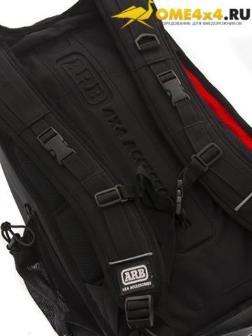 ARBBlackRedBackpack0214_009_sized_grande_enl.jpg