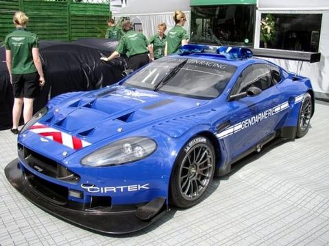 Aston_Martin_DBR9 Gendarmerie.jpg