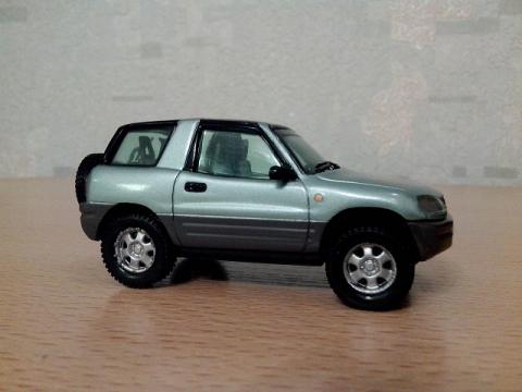 RAV4 1.jpg