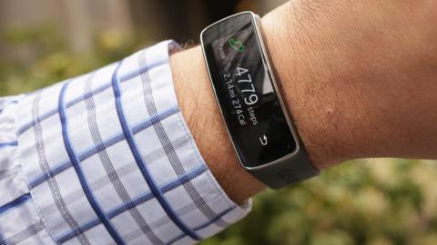 samsung-galaxy-gear-fit-product-photos-add11.jpg