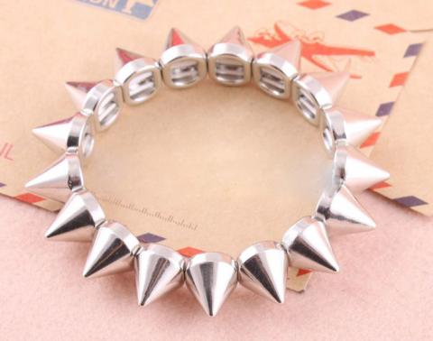 punk-rivets-stretch-bracelet_ь04.jpg