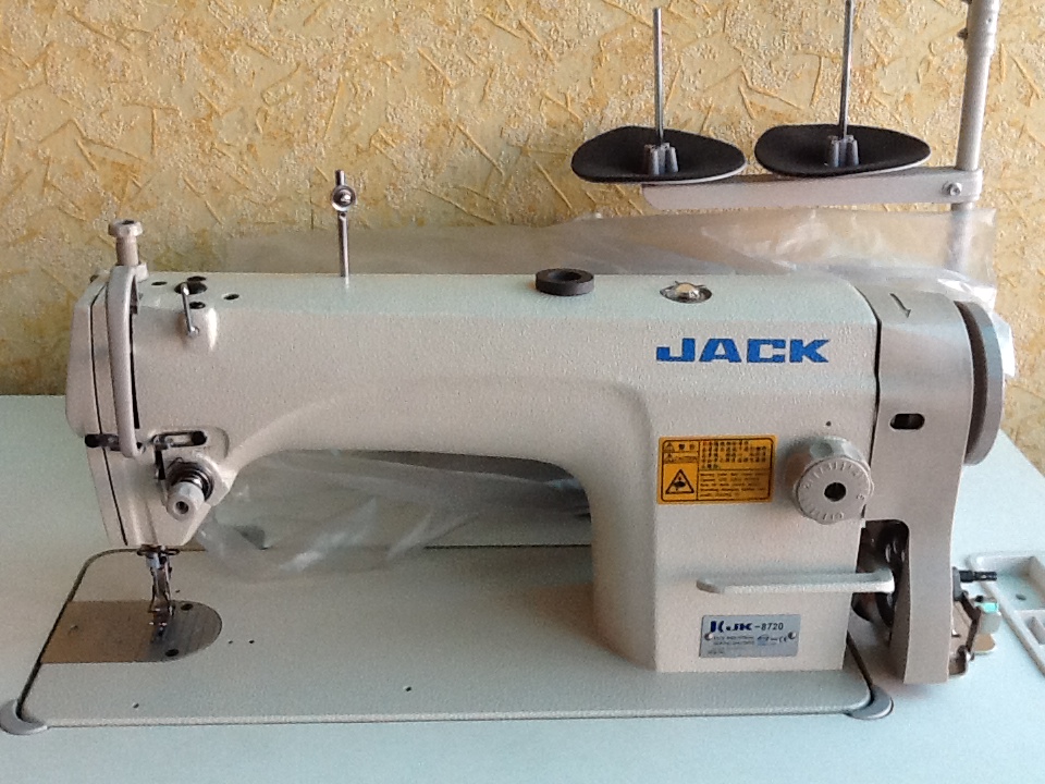 Машина промышленная б у. Швейная машина Lux Style Soontex 7001. Швейная машинка Jack 8720. Швейная машина Jack Лос 8720.