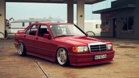 mercedes-benz-190e-front.jpg