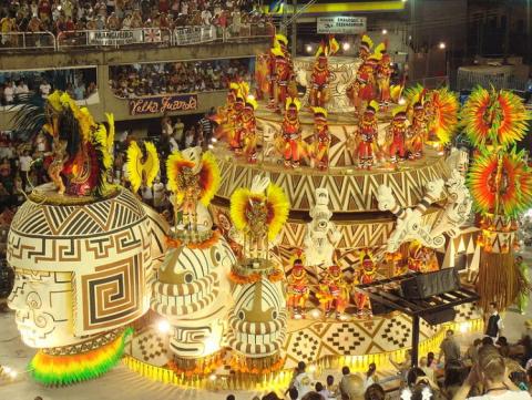 800px-carnivalinriodejaneiro.jpg