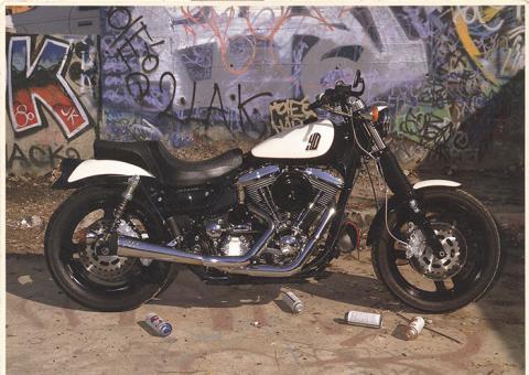 10994 1988 Harley Davidson Lowrider.jpg