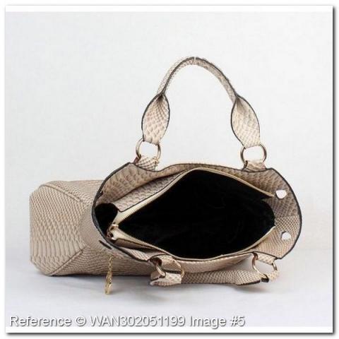 russian-fashion-handbags-cartier-marcello-bag-size-38x26x10cm-pt299ah-cartier-bags-handbags-cartier-bags-and-handbags-genuine (2).jpg