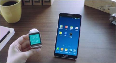 Samsung_Galaxy_Note_3_Galaxy_Gear.jpg
