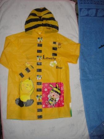 дождевик Пчелка, от 2-7 лет, цена 1000 тг.JPG