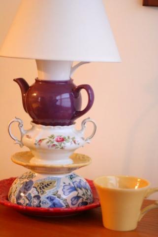 diy-teapot-tabletop-lamp-6-500x749.jpg