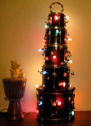 cool-christmas-tree-alternatives3.jpg