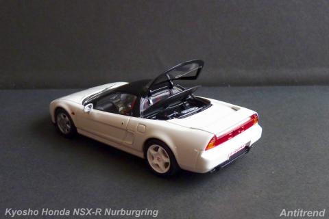 Kyosho Honda NSX-R Nurburgring 8.jpg