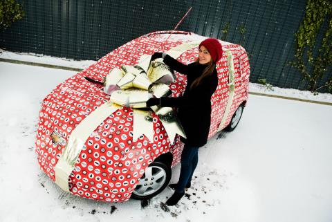 Chevrolet-Spark-Xmas-3.jpg