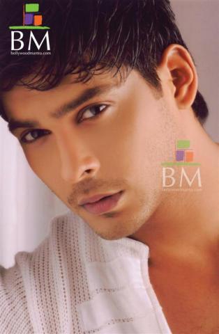 siddharth-shukla___186414.jpg