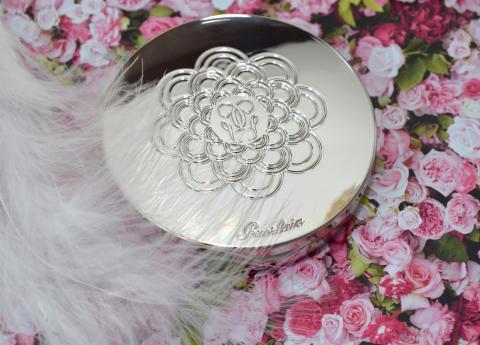 _Guerlain_Meteorites_Compact_Light_Revealing_Powder_2_Light_7_.JPG