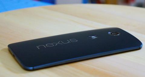 nexus-6-desk.jpg